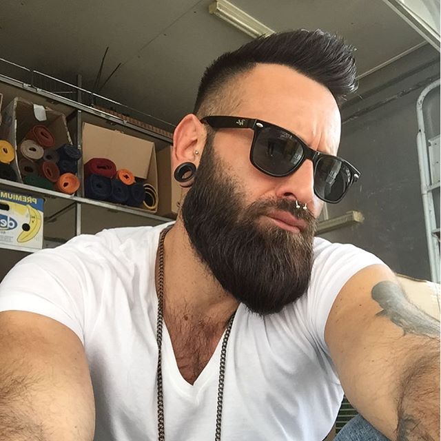 #beardedvillains #barbuto #amazingview #igersworld #beardedvillainsspain #photography #instapic #bearded #beardyland #beautifulbeard #igers #awesometime #dapper #thoughts #beardstagram #bigbeard #barba #decembeard #like #greeneyes #photographer #iphoneonly #beardedmen #nosleep #beardie #beardmen #dabears #male #picoftheday #beard by @ciropapagna