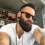 Decembeard 2016 : #beardedvillains #barbuto #amazingview #igersworld #beardedvillainsspain #photography #instapic #bearded #beardyland #beautifulbeard #igers #awesometime #dapper #thoughts #beardstagram #bigbeard #barba #decembeard #like #greeneyes #photographer #iphoneonly #beardedmen #nosleep #beardie #beardmen #dabears #male #picoftheday #beard by @ciropapagna